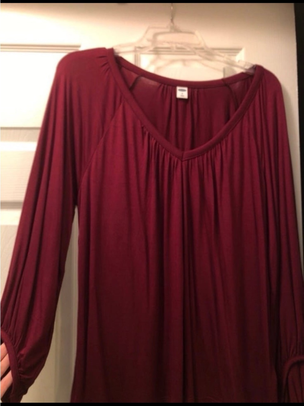 NWOT Women's Red / Marion Old Navy Long Sleeve V-neck Size Medium